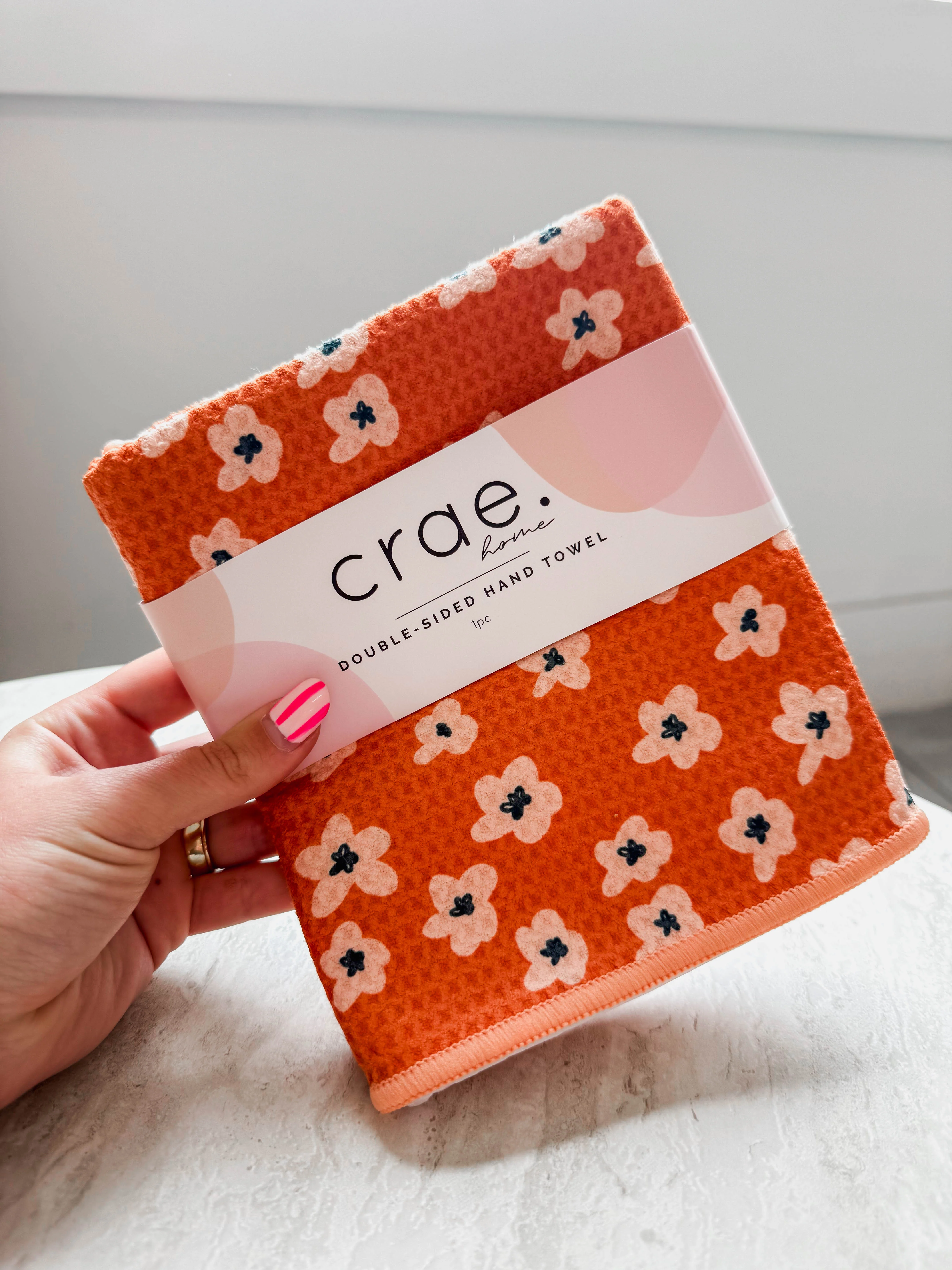 Baby Daisy: Double-Sided Hand Towel