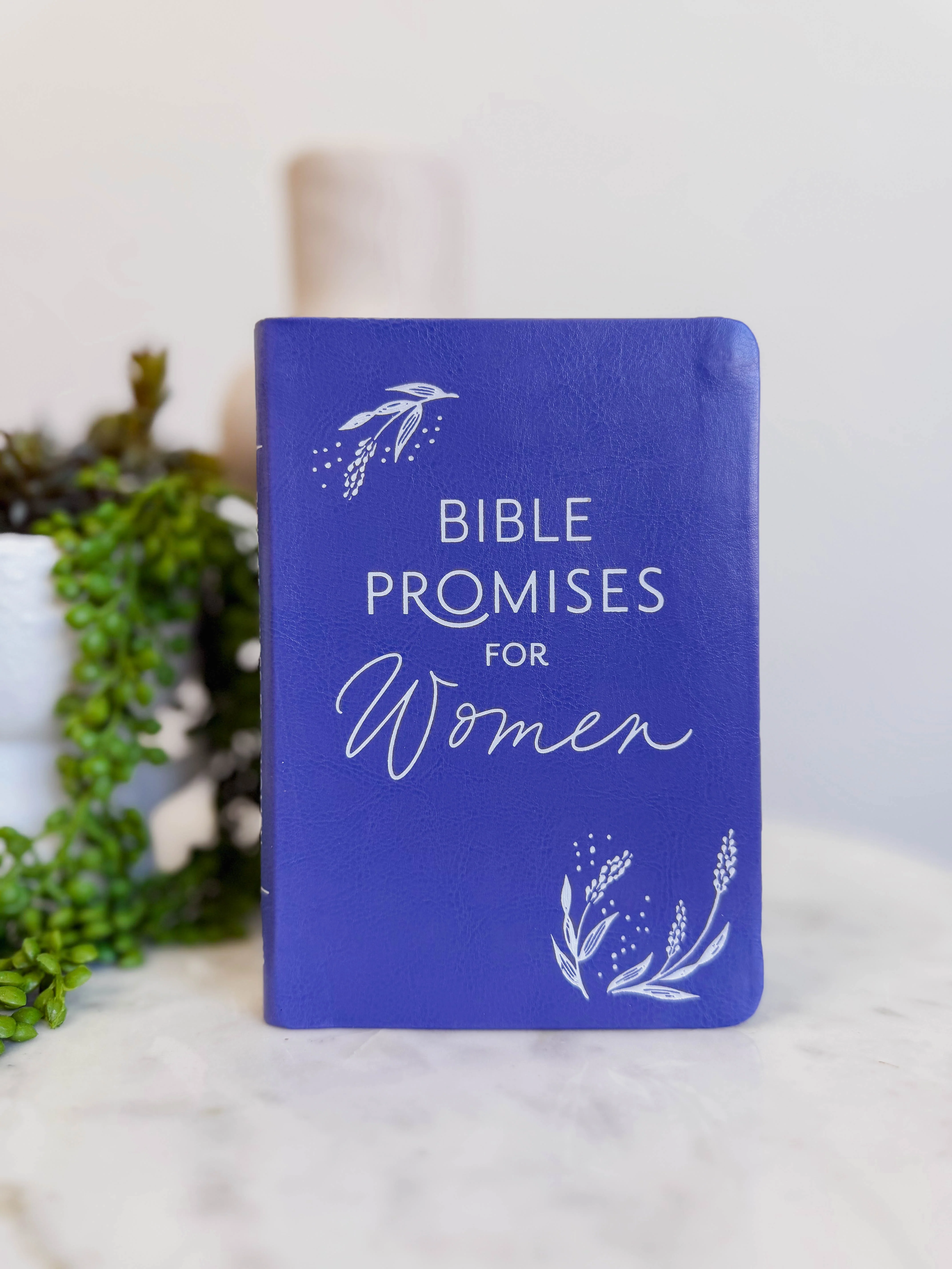 Bible Promises for Women - Devotional Book - Image 6