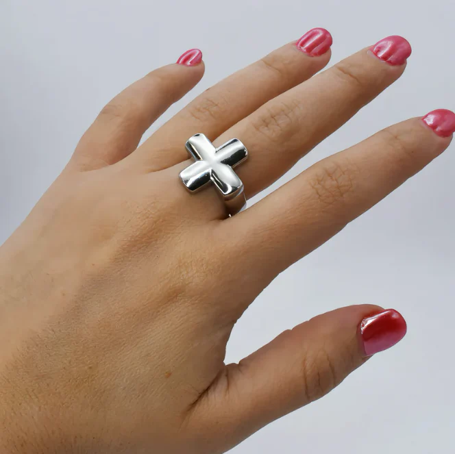 Chunky Cross Ring Silver - Image 2