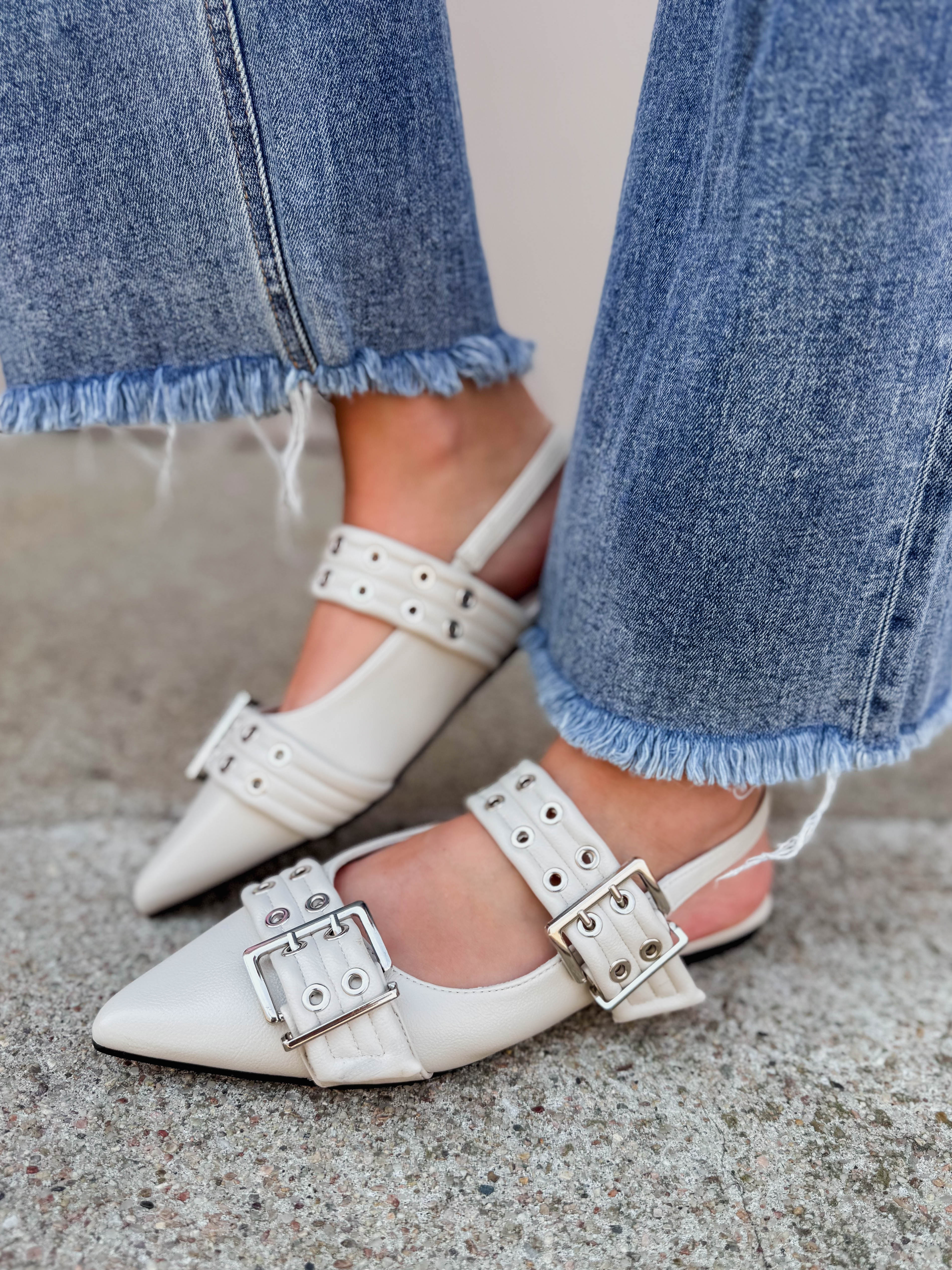Corky's On The Prowl Flats-Ivory - Image 2