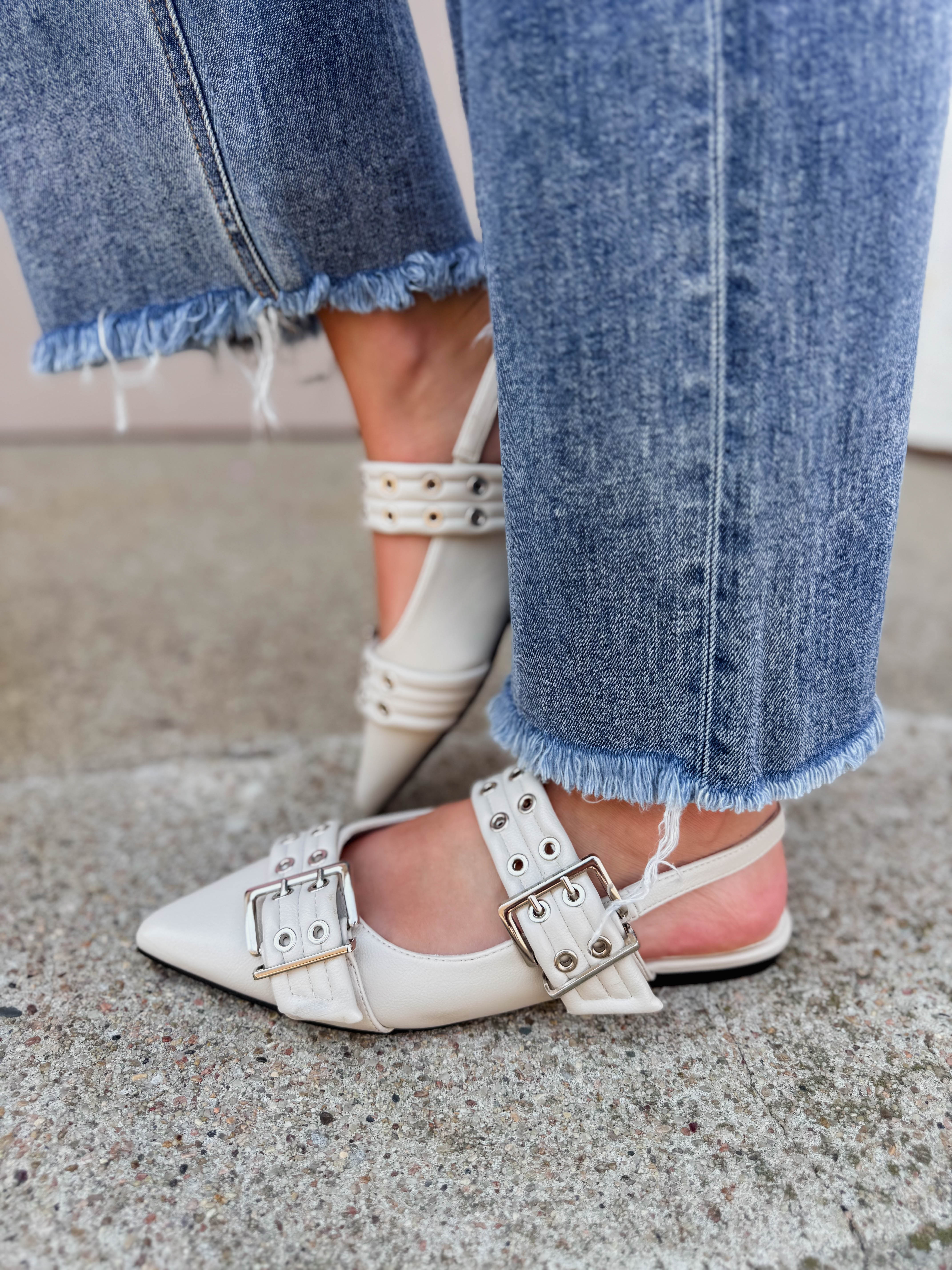 Corky's On The Prowl Flats-Ivory - Image 4