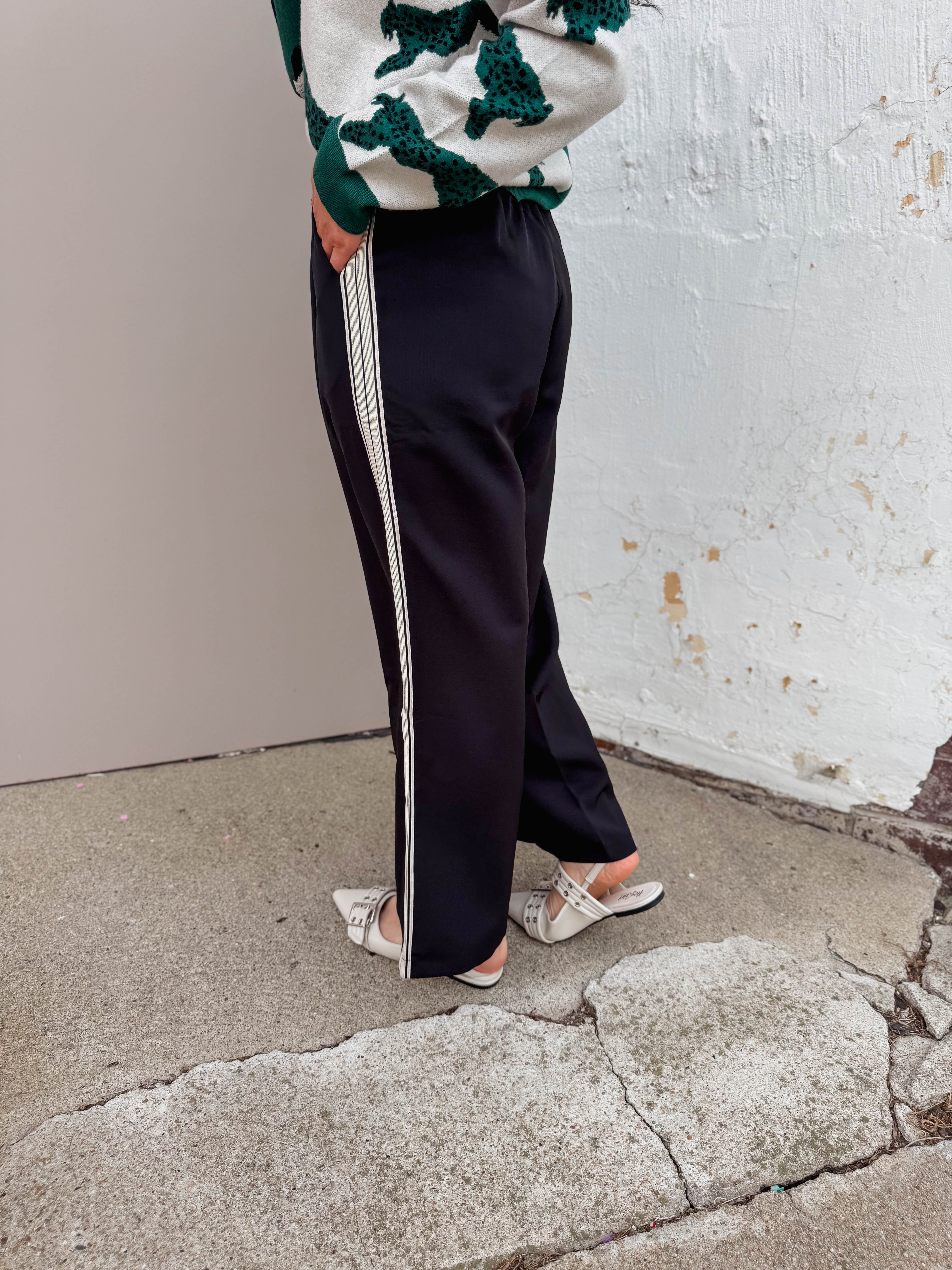 Frankie Pants - Image 10