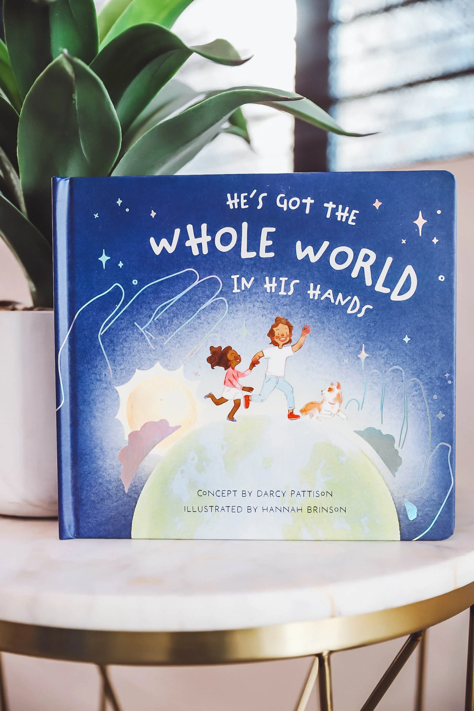 He’s Got the Whole World in His Hands - Pop-up Book - Image 4