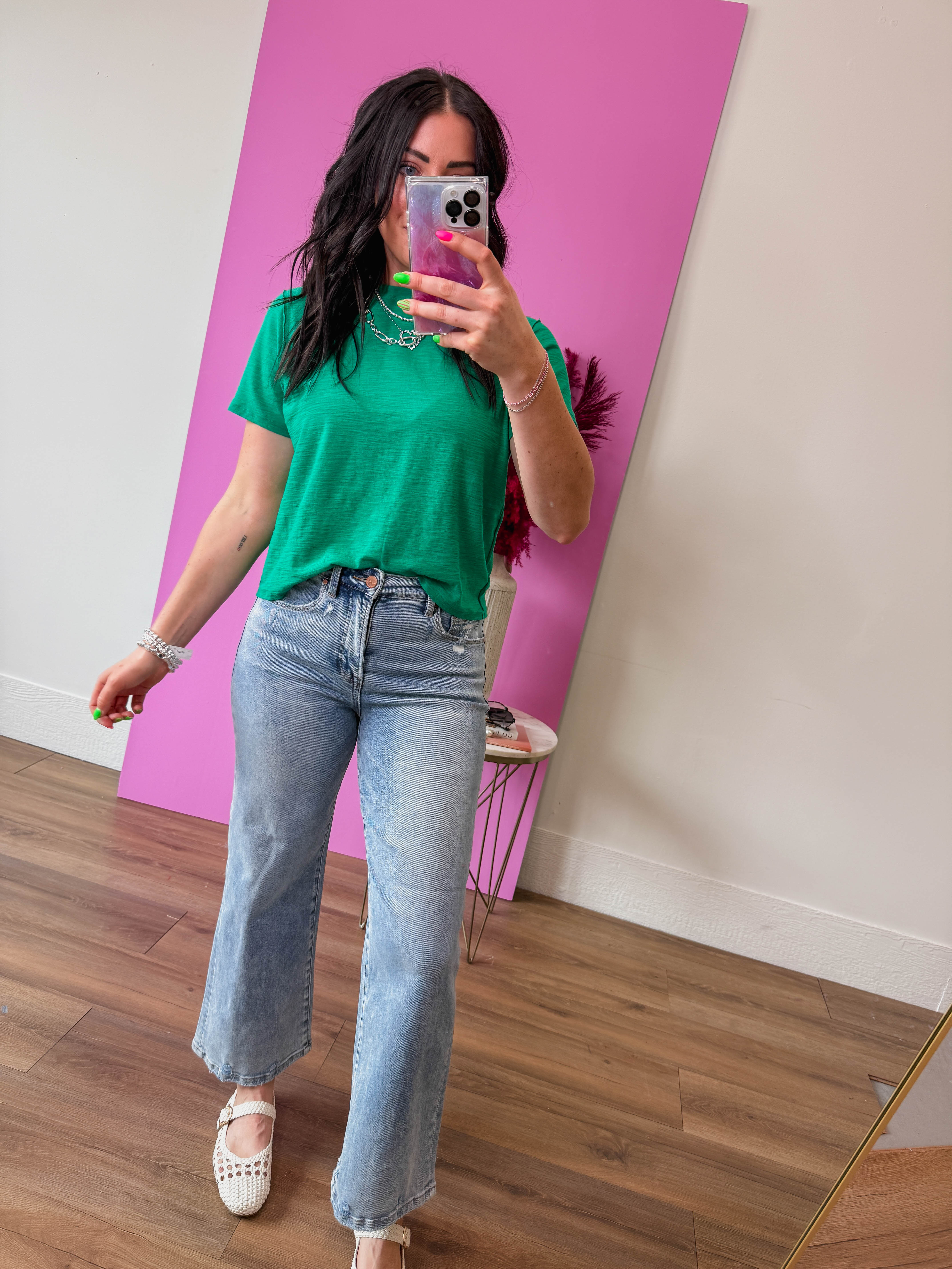 Lindsey Basic Tee-Kelly Green - Image 7