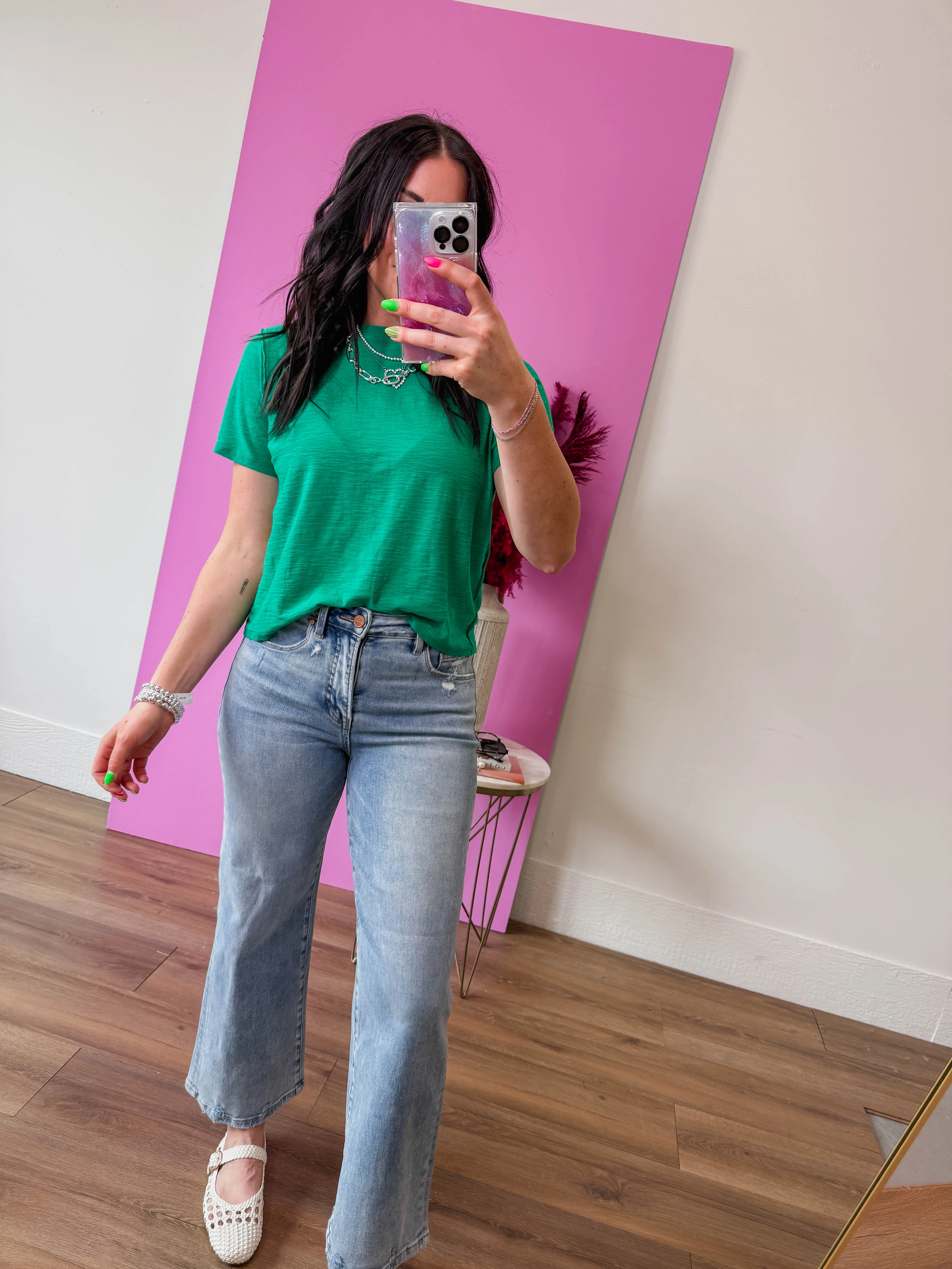 Lindsey Basic Tee-Kelly Green - Image 8