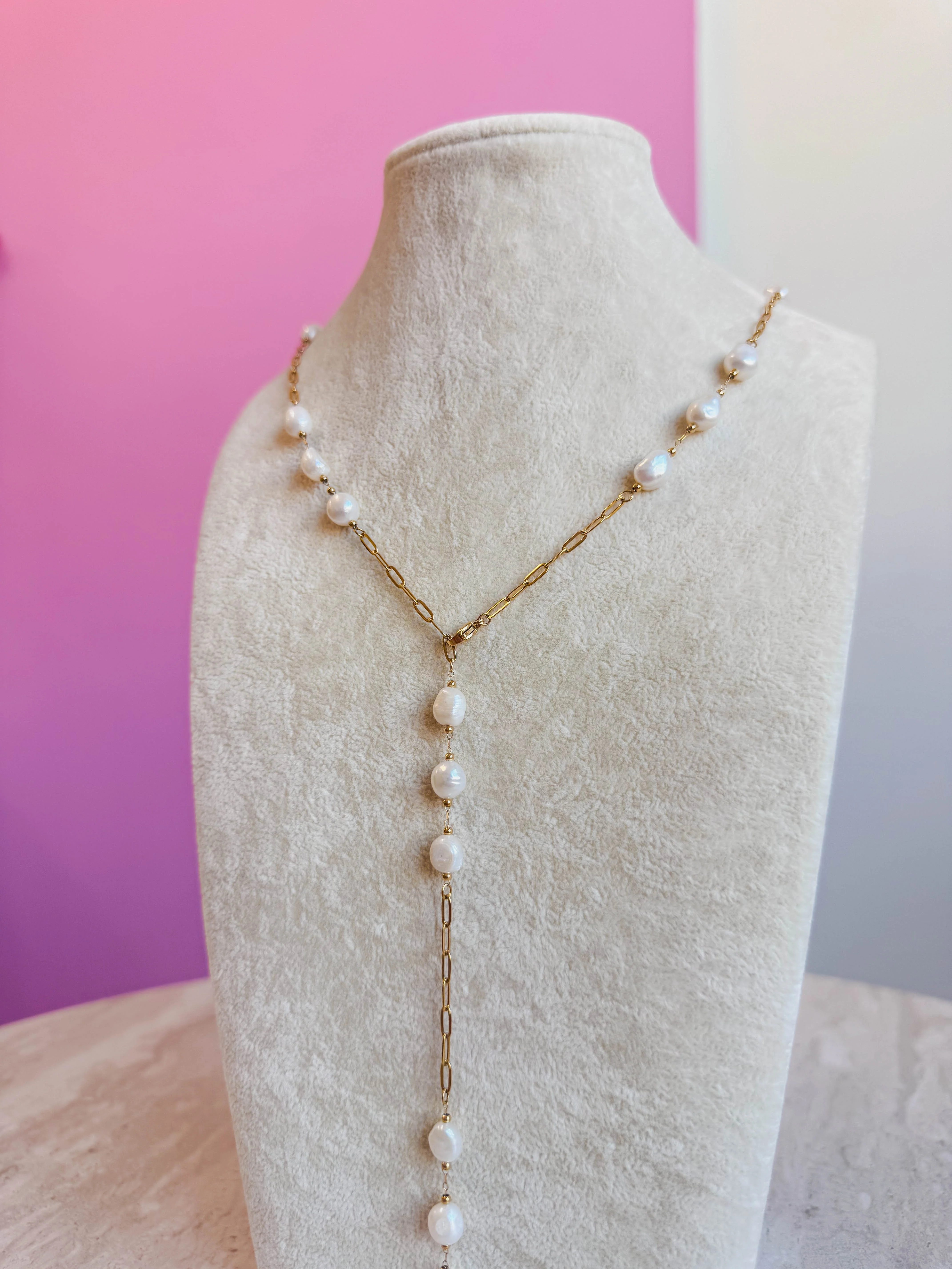 Lucia Pearl Lariat - Image 3