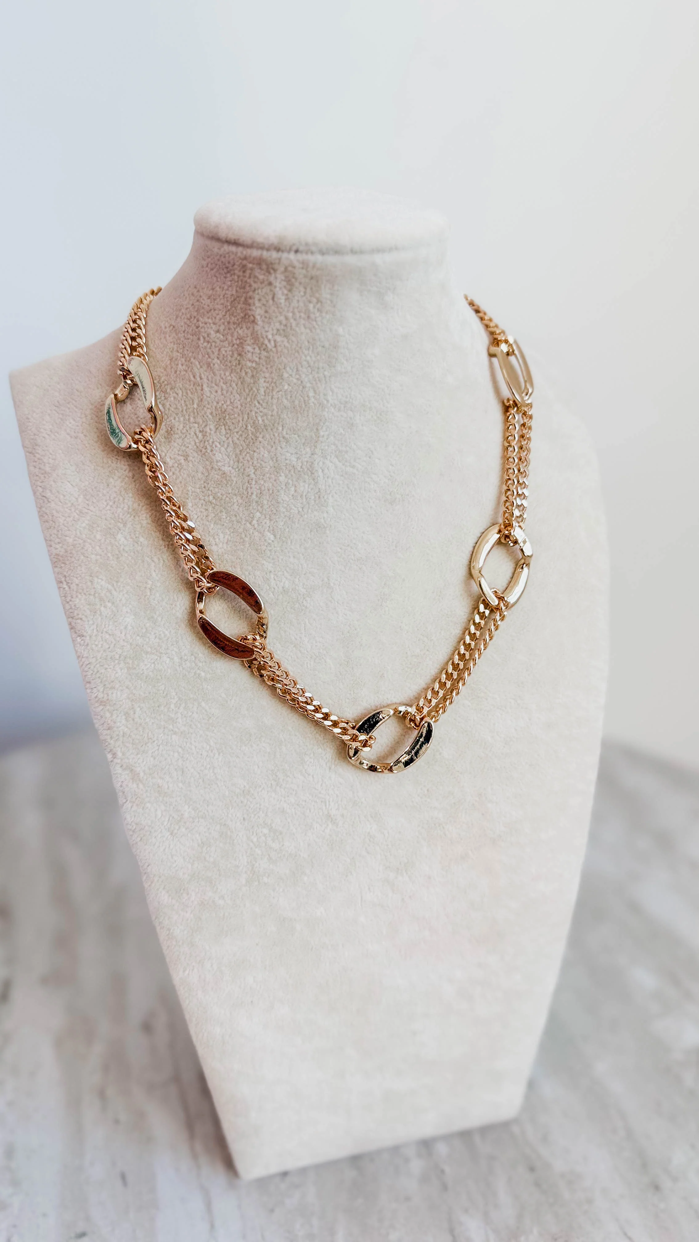 Open Gold Circle With Chain Necklace