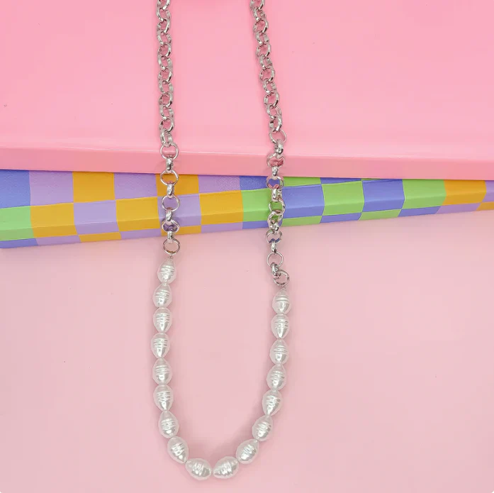 Pearl Pop Silver Necklace - Image 3