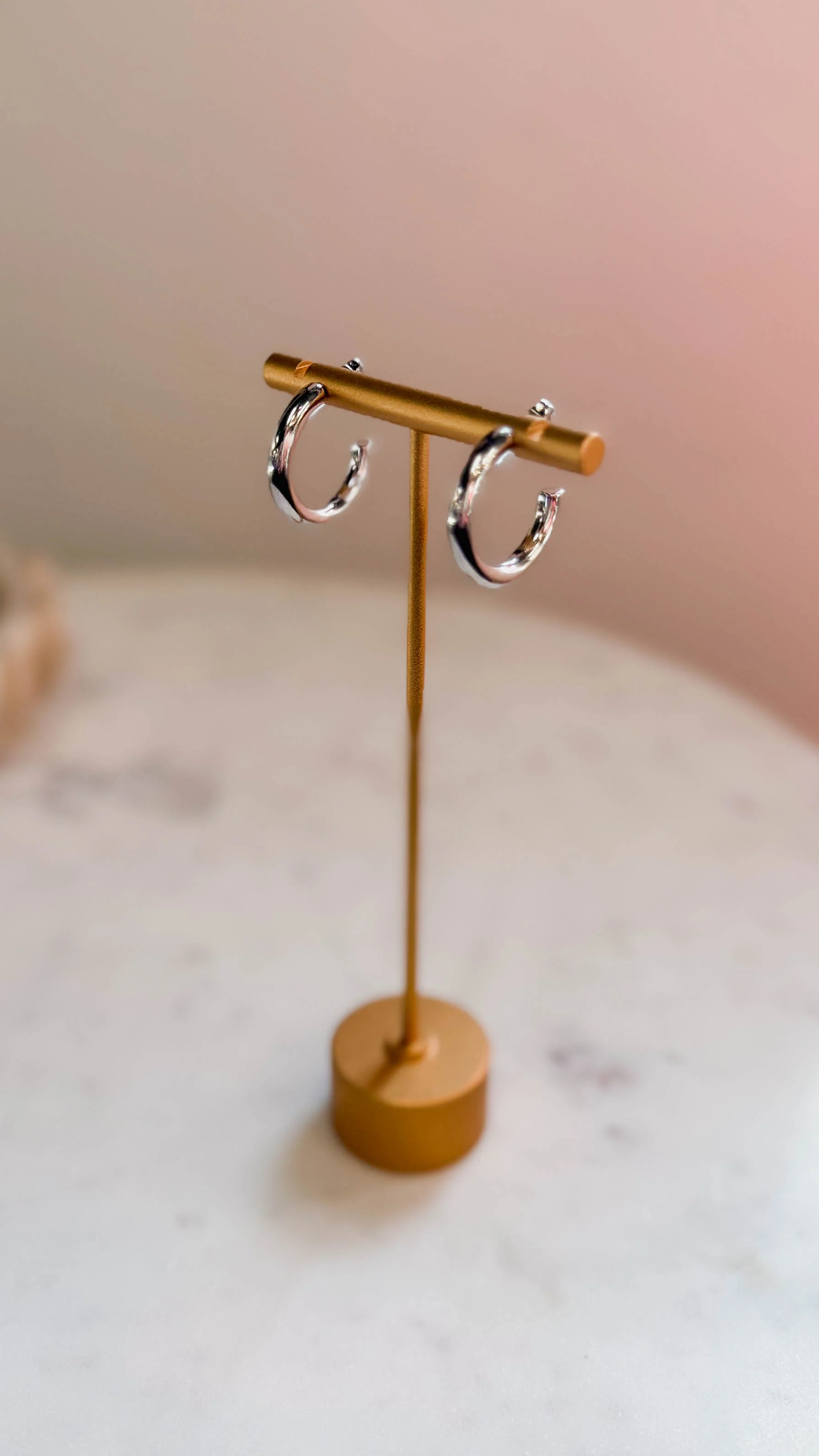 Stainless Steel 1" Silver Hoop Earring - Image 3