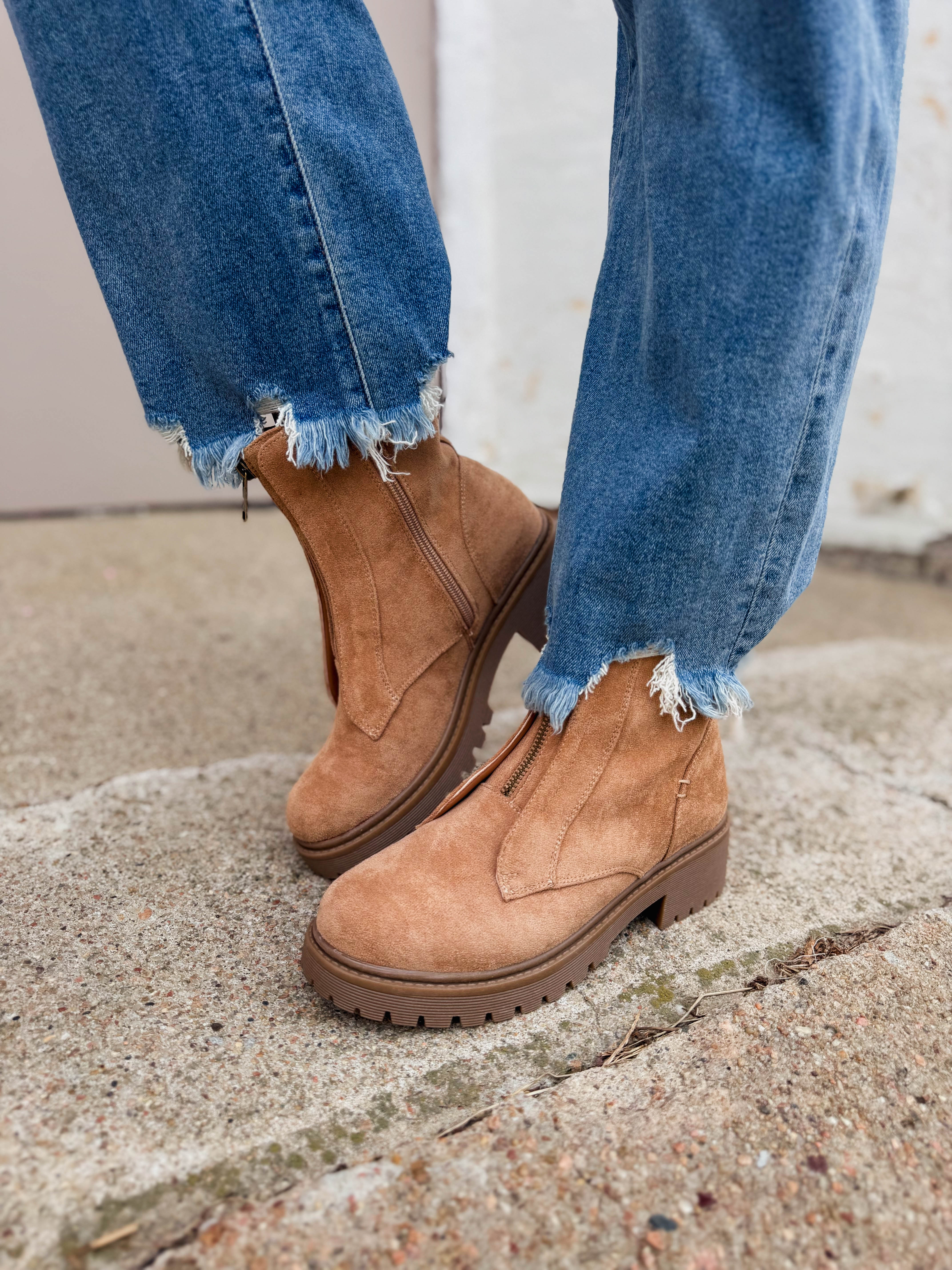 Corky's Unzip Me Boot - Image 2