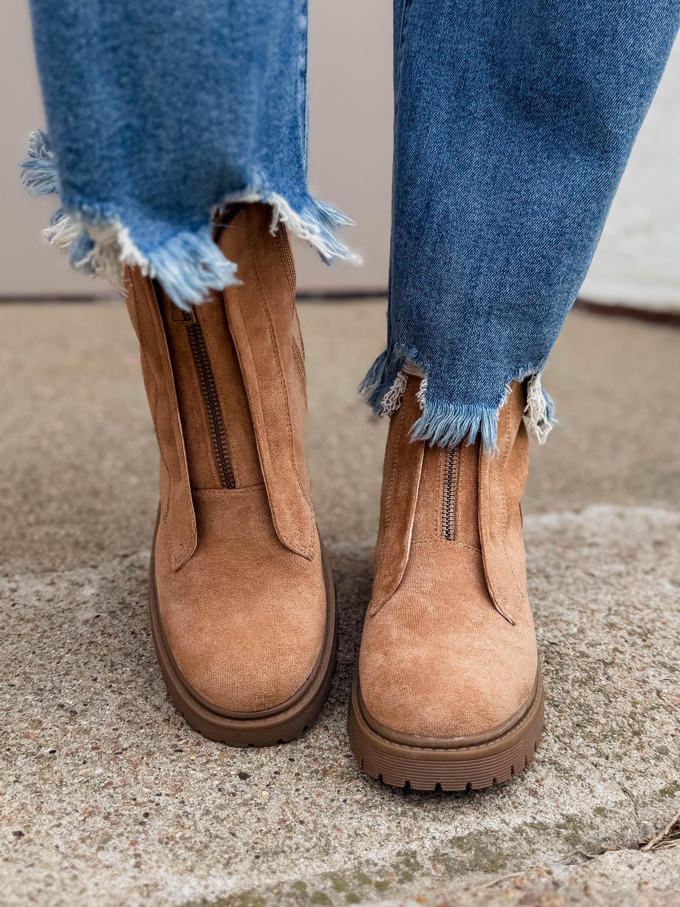 Corky's Unzip Me Boot - Image 3