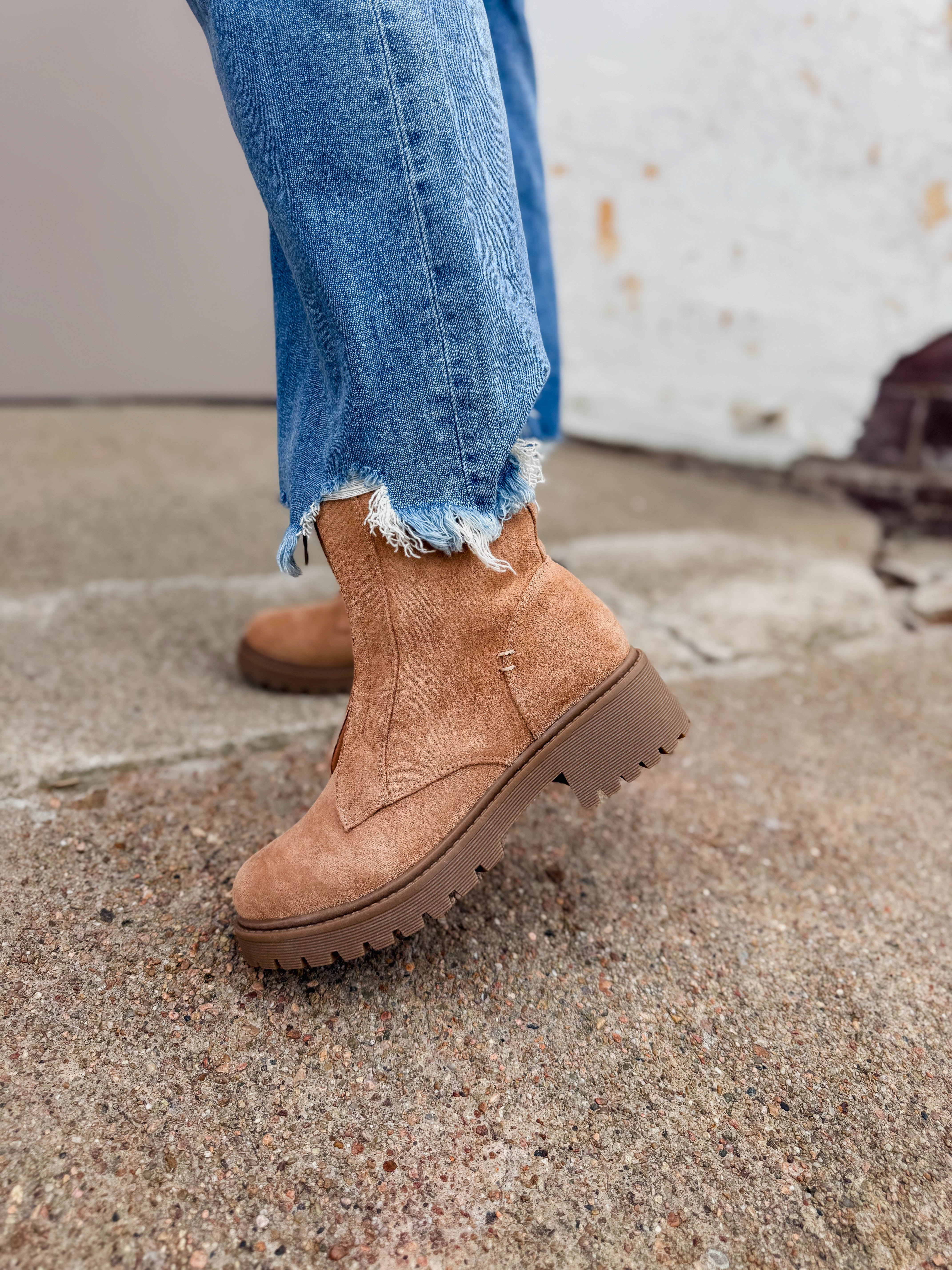 Corky's Unzip Me Boot - Image 4